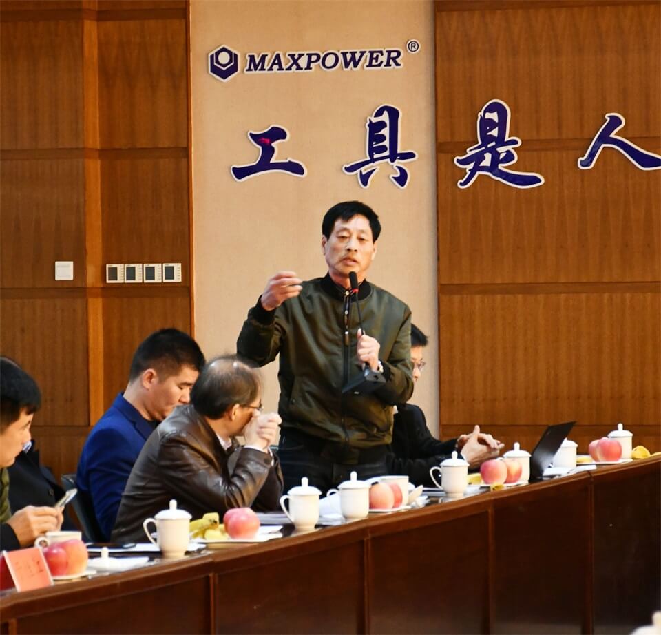 全国工具五金标准化分技术委员会换届大会在k8.com集团举行(图8) 全国工具五金标准化分技术委员会换届大会在k8.com集团举行(图8)