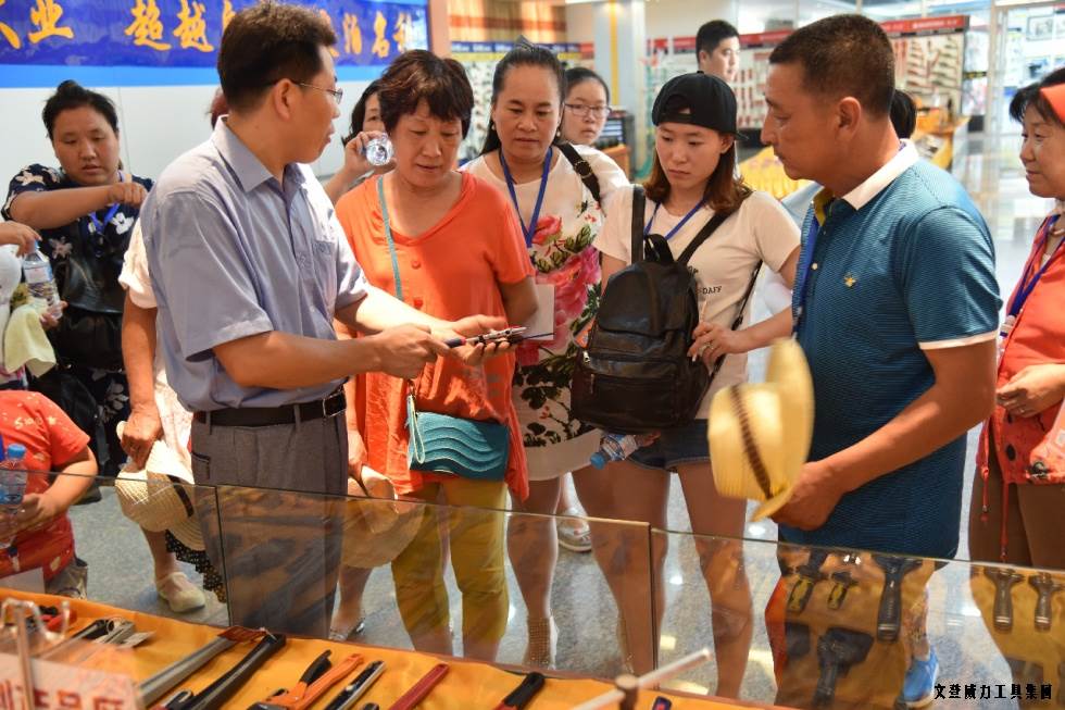 淄博参观_11.jpg 祥鸿物资公司经销商参观k8.com集团(图10)