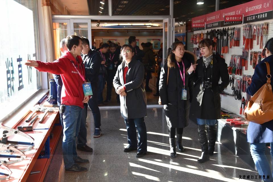 山东网记者采访团_13.JPG “工匠精神 山东制造”全媒体采访团莅临k8.com工具(图10)