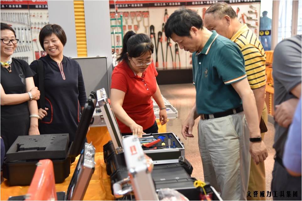 上海浦东祝桥商会领导一行访问k8.com