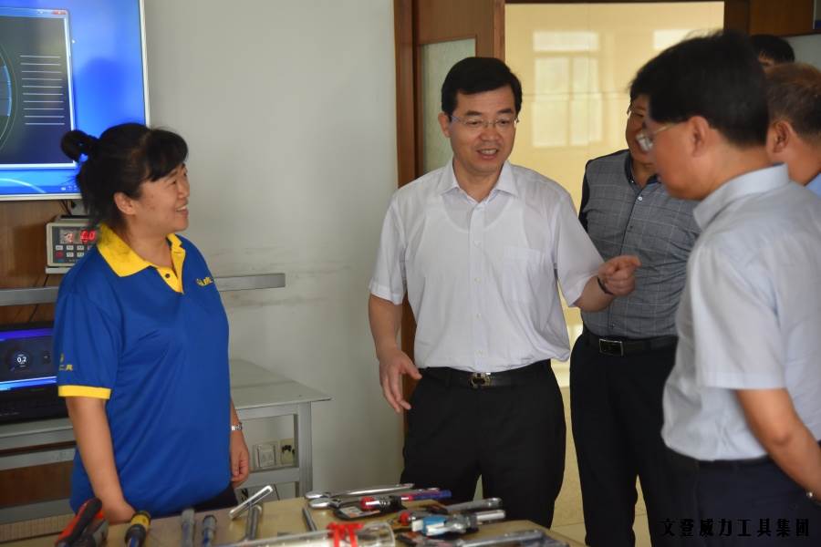 DSC_9764.JPG 张海波来k8.com工具集团调研工作(图5)